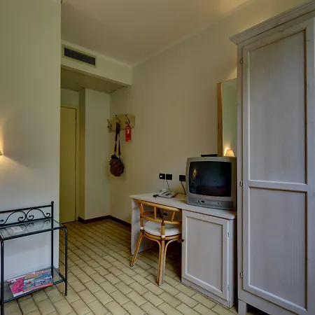 Hotel Leonardo Da Vinci Limone sul Garda
