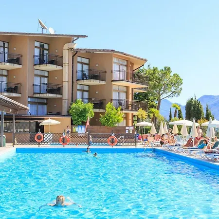 Leonardo Da Vinci Hotel 4*