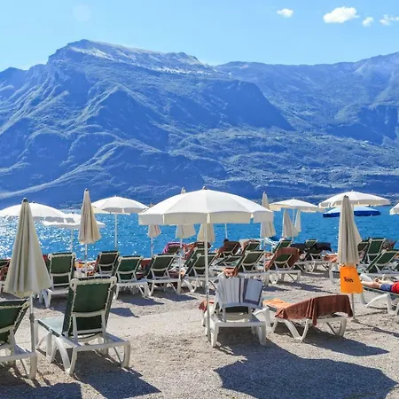 Leonardo Da Vinci 4* Limone sul Garda